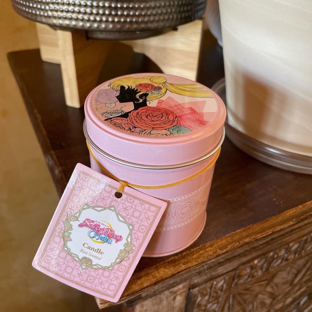 Sailor moon rose scented candle